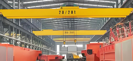 Double-Girder-Overhead-Crane-with-Hooks