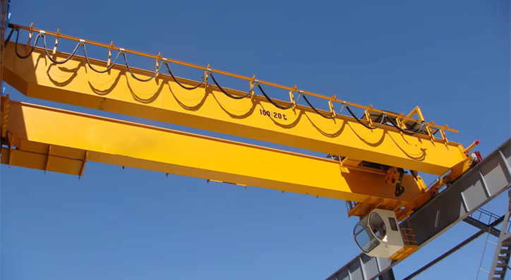 Double Girder Overhead Crane with Hooks